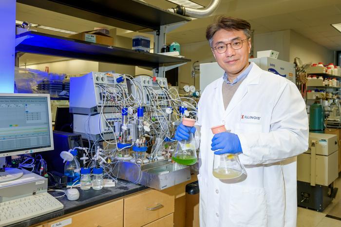 Photo of Yong-Su Jin