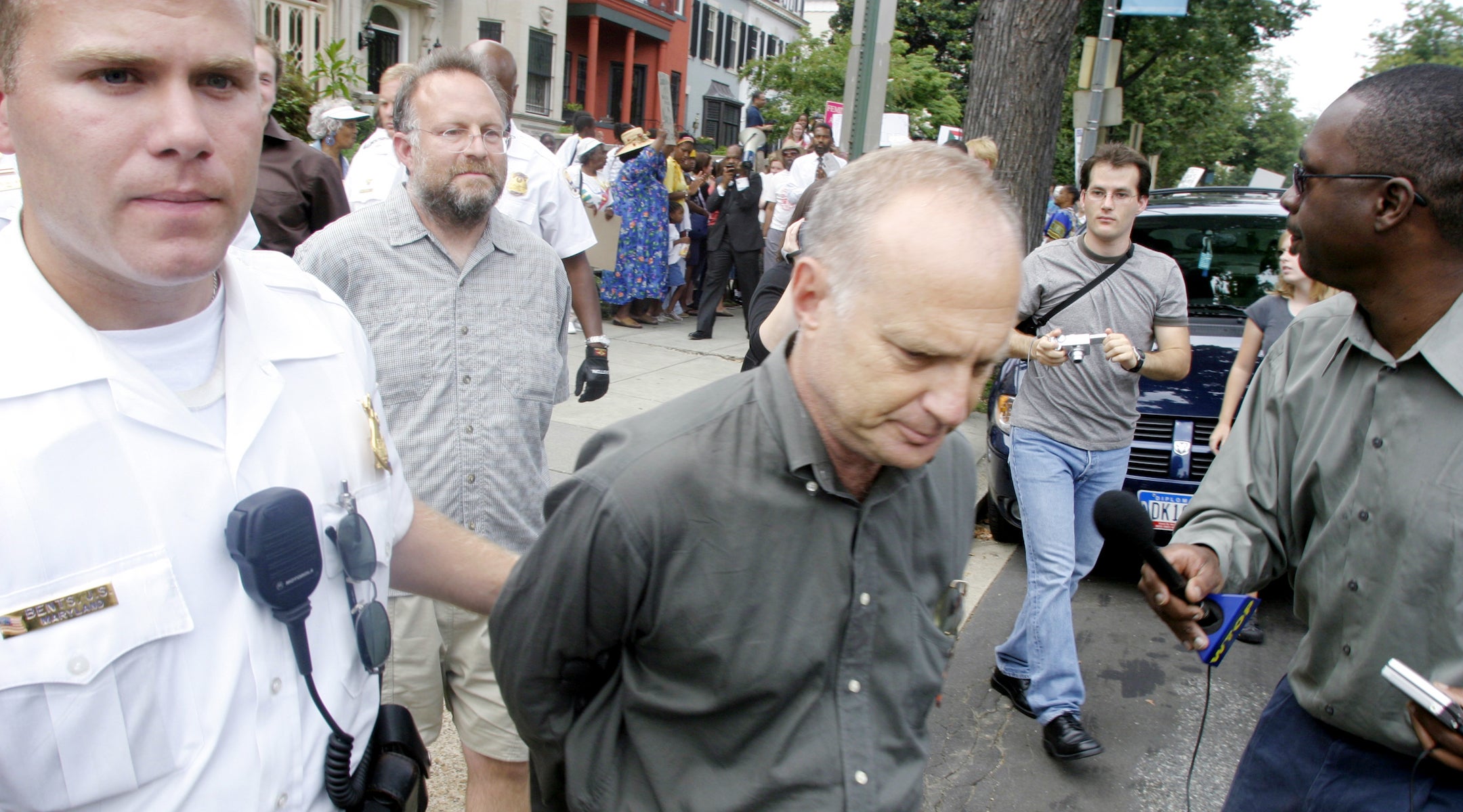 A rabbi is arrested outside of an embassy